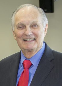 Alan Alda är Hawkeye Pierce i M.A.S.H.