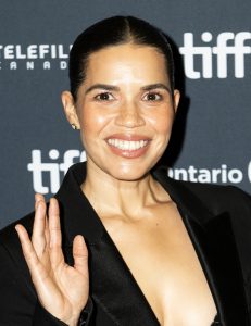 America Ferrera som Gloria