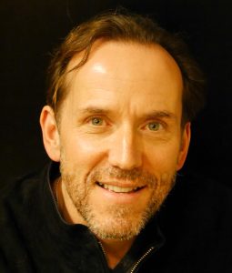 Ben Miller är Richard Poole i Mord i paradiset