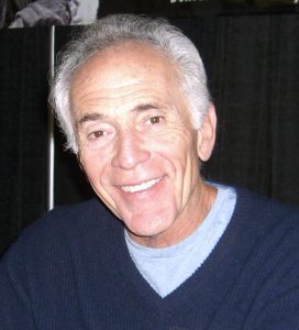 Bruce Weitz som Mick Belker