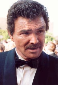 Burt Reynolds som Lewis Medlock