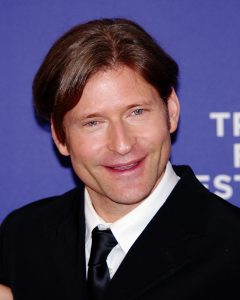 Crispin Glover som George McFly