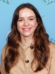 Danielle Panabaker som Dr. Caitlin Snow / Frost