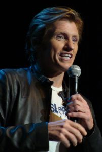Denis Leary som Det. Michael McCann
