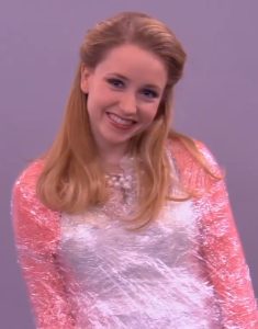 Emily Tennant är Madison i Influencer