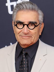 Eugene Levy är Johnny Rose i Schitt's Creek