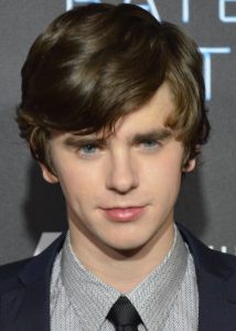 Freddie Highmore är Dr. Shaun Murphy i The Good Doctor
