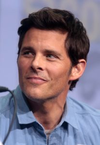 James Marsden som Tom Wachowski