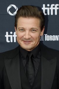 Jeremy Renner som William Brandt