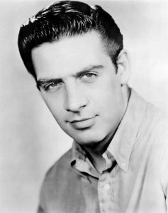Jerry Orbach som Jake Houseman