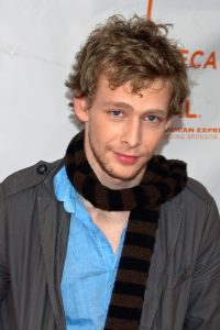 Johnny Lewis som Kip "Half Sack" Epps