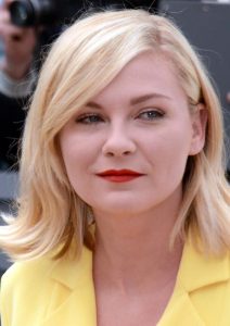 Kirsten Dunst är Regan Crawford i Möhippan