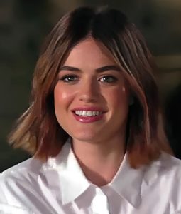 Lucy Hale är Aria Montgomery i Pretty Little Liars