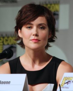 Megan Boone som Elizabeth Keen