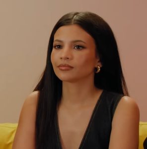 Nikki Rodriguez är Jackie Howard i My Life with the Walter Boys