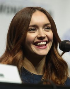 Olivia Cooke som Queen Alicent Hightower
