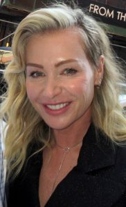 Portia De Rossi som Lindsay Bluth Fünke