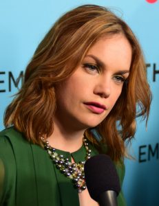 Ruth Wilson som Emily Maitlis