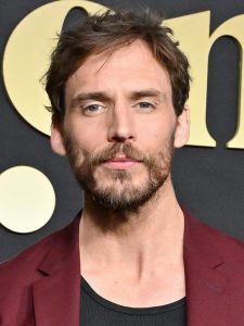 Sam Claflin som Edmond Dantès