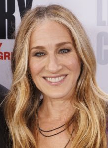 Sarah Jessica Parker är Carrie Bradshaw i Sex and the City