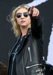 Taylor Momsen som Cindy Lou Who