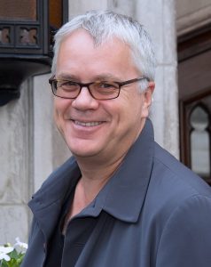 Tim Robbins – Dark Waters