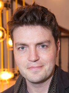 Tom Burke som Praetorian Jack