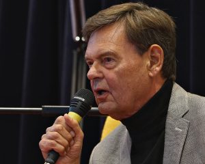 Ulf Pilgaard är Jonas i Farligt Venskab