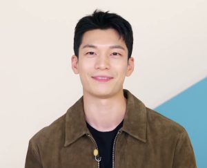 Wi Ha-jun som Detective Hwang Jun-ho